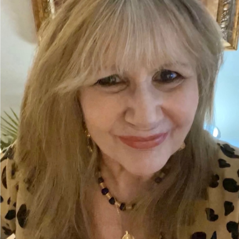 Meet your Posher, Debra